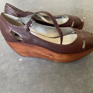 BCBGMaxAzria Brown wedge shoes -size 8
